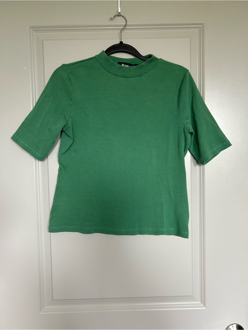 Anthropologie Maeve Ribbed Mockneck Top in Kelly Green